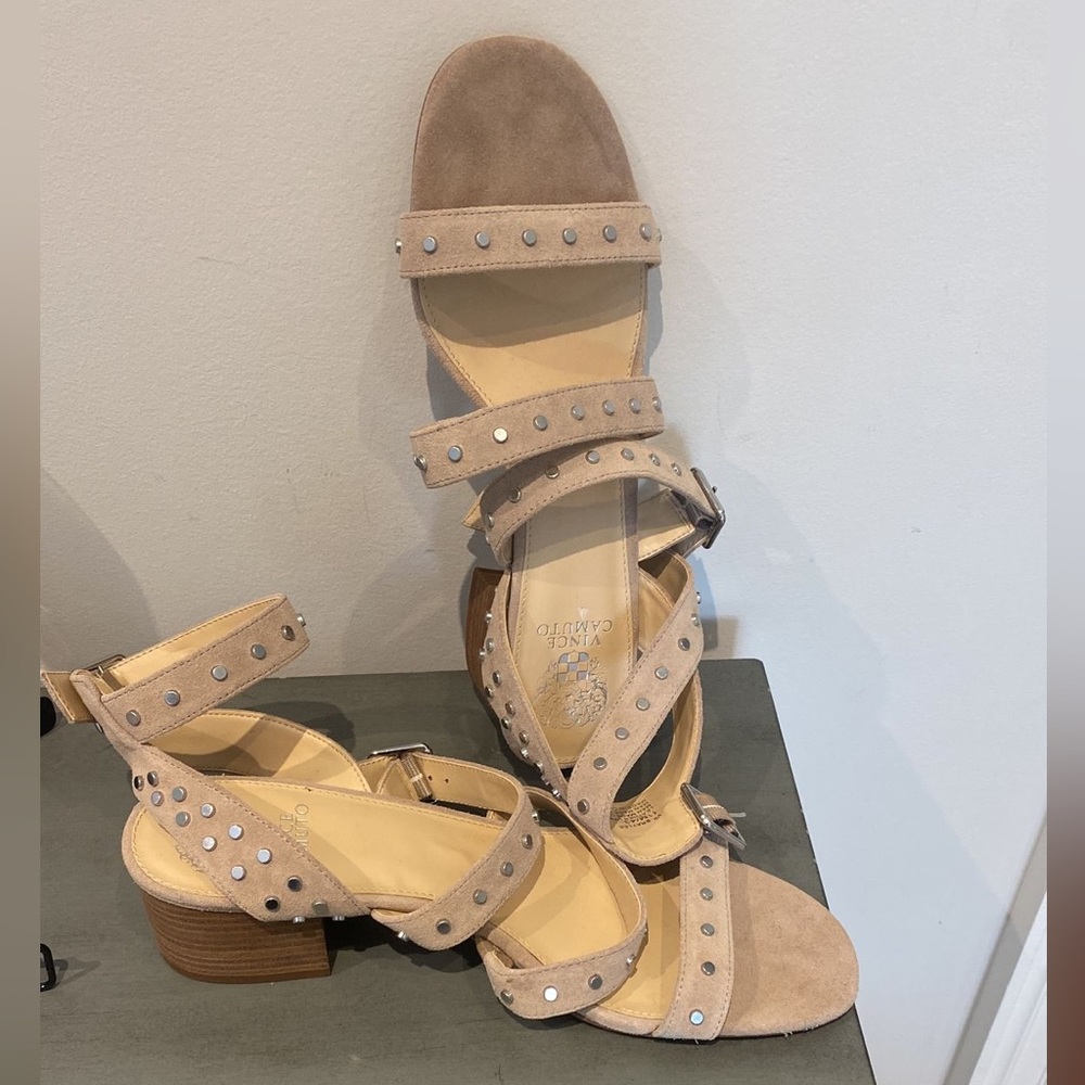 NWOT Vince Camuto Open toe heeled sandals